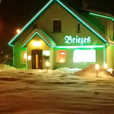 Motelis Briezes 3*
